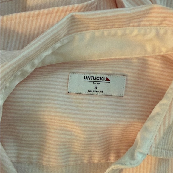 Untuckit Top - Picture 6 of 6